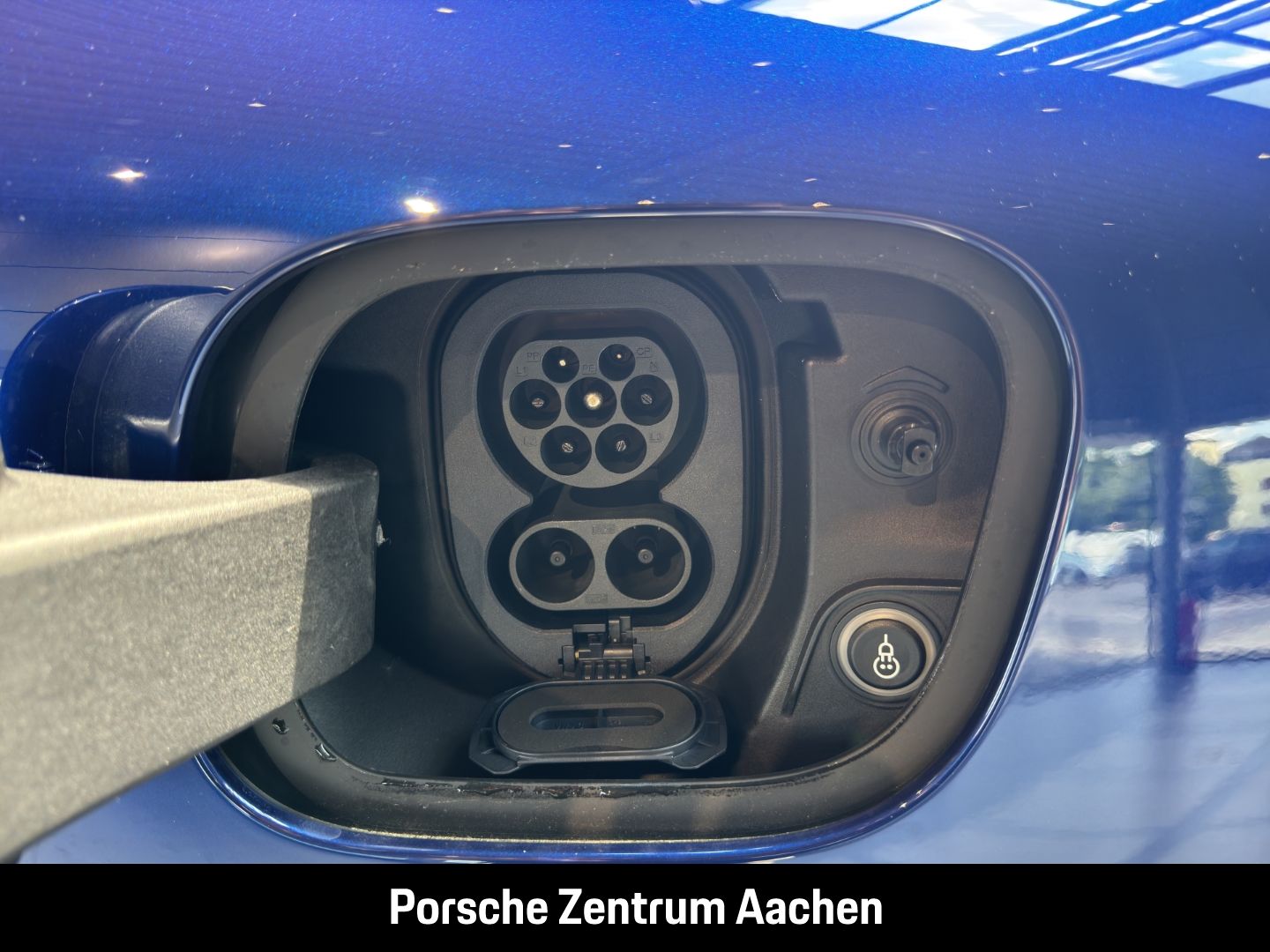 Porsche Macan 4 BOSE Panorama Rückfahrkamera Luftfederun