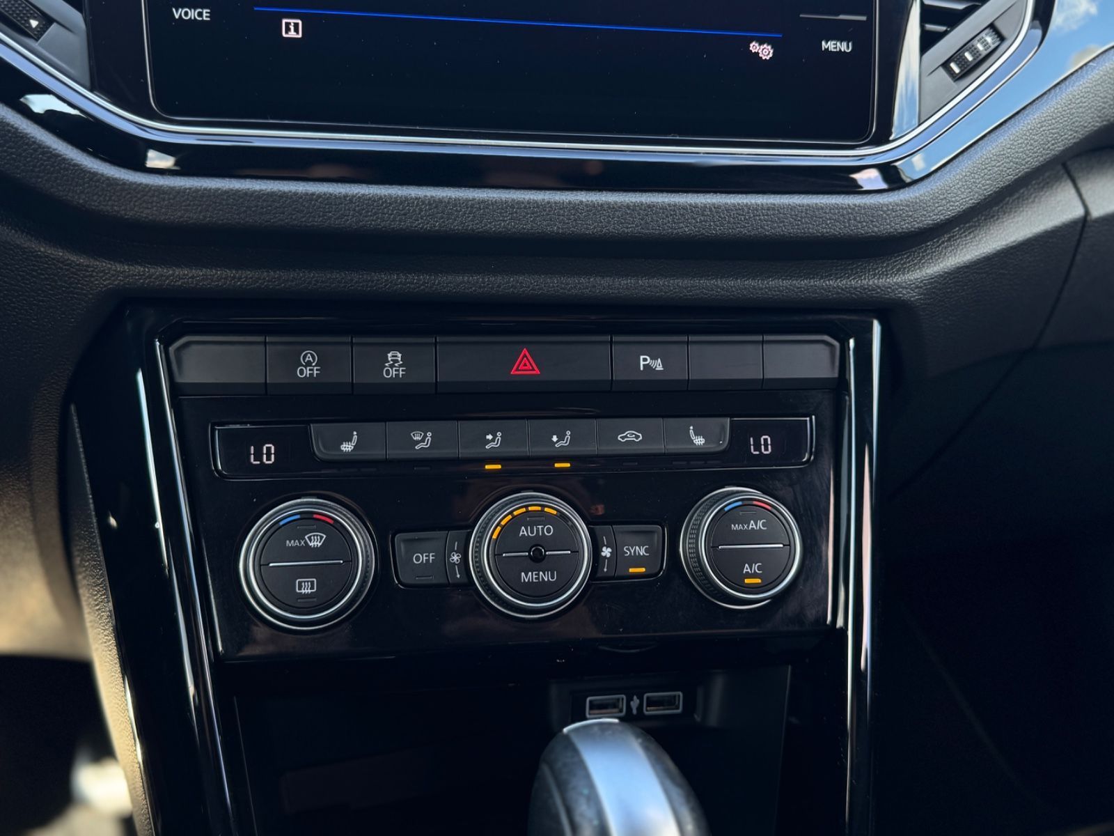 Volkswagen T-Roc R 4Motion - Samsaru's Car Outlet