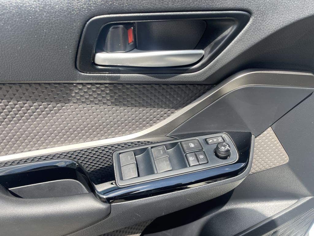 Toyota C-HR 2.0 Hybrid Lounge - Samsaru's Car Outlet