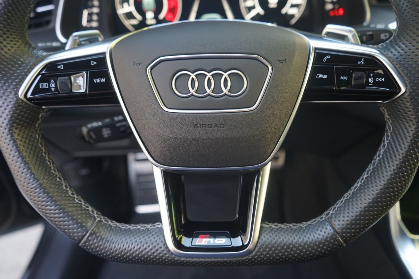 Audi RS 6 Avant 4.0 TFSI quattro*B&O*Panorama*Head-up