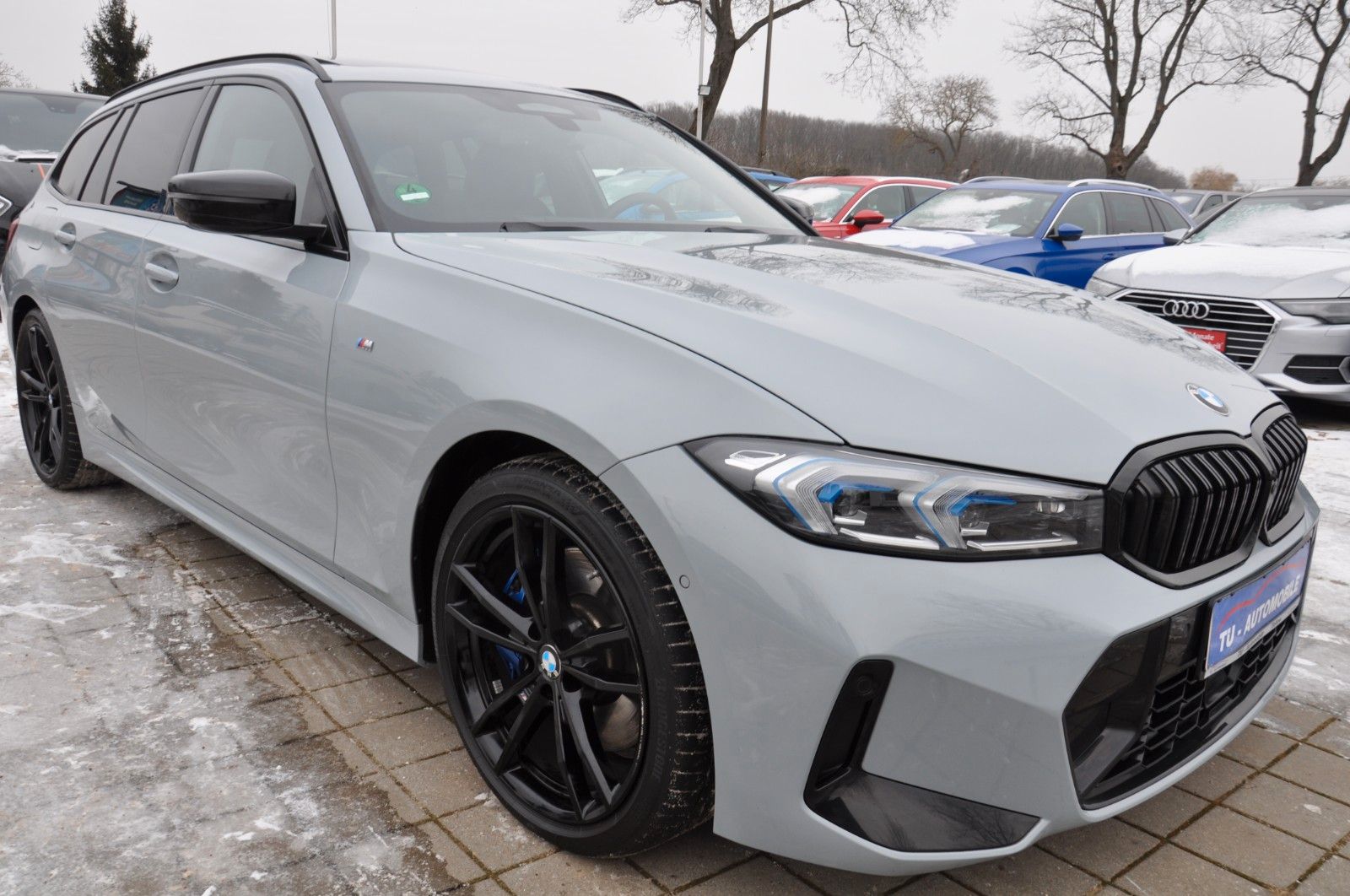 BMW 320 d Touring xDrive M Sport STANDH-PANO-CARBON