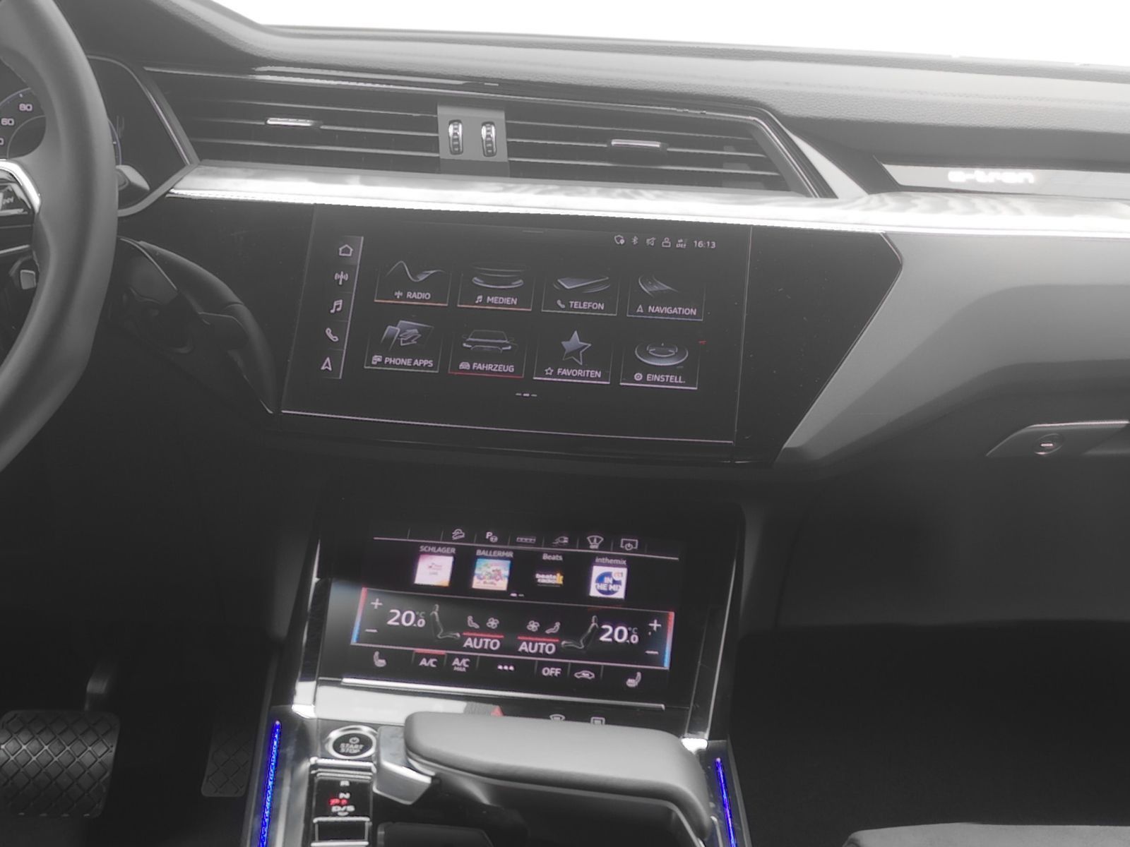 Audi Q8 Sportback e-tron 50 S line quattro