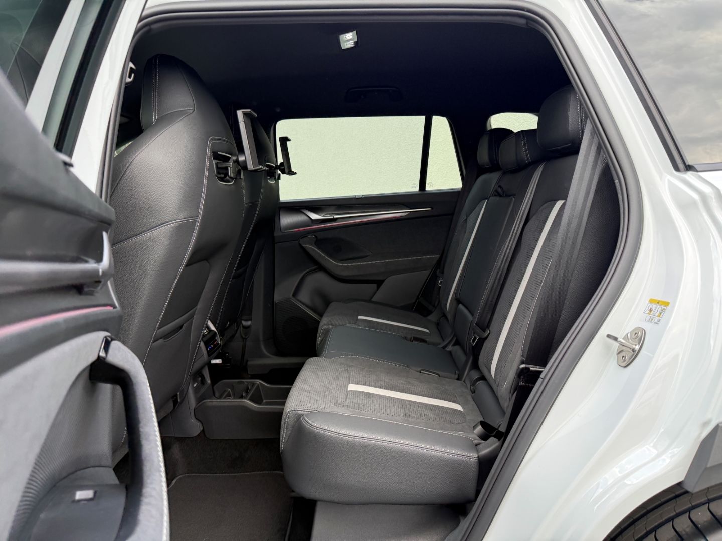 Skoda Kodiaq II 1.5 TSI iV DSG Sportline AHK Navi DCC