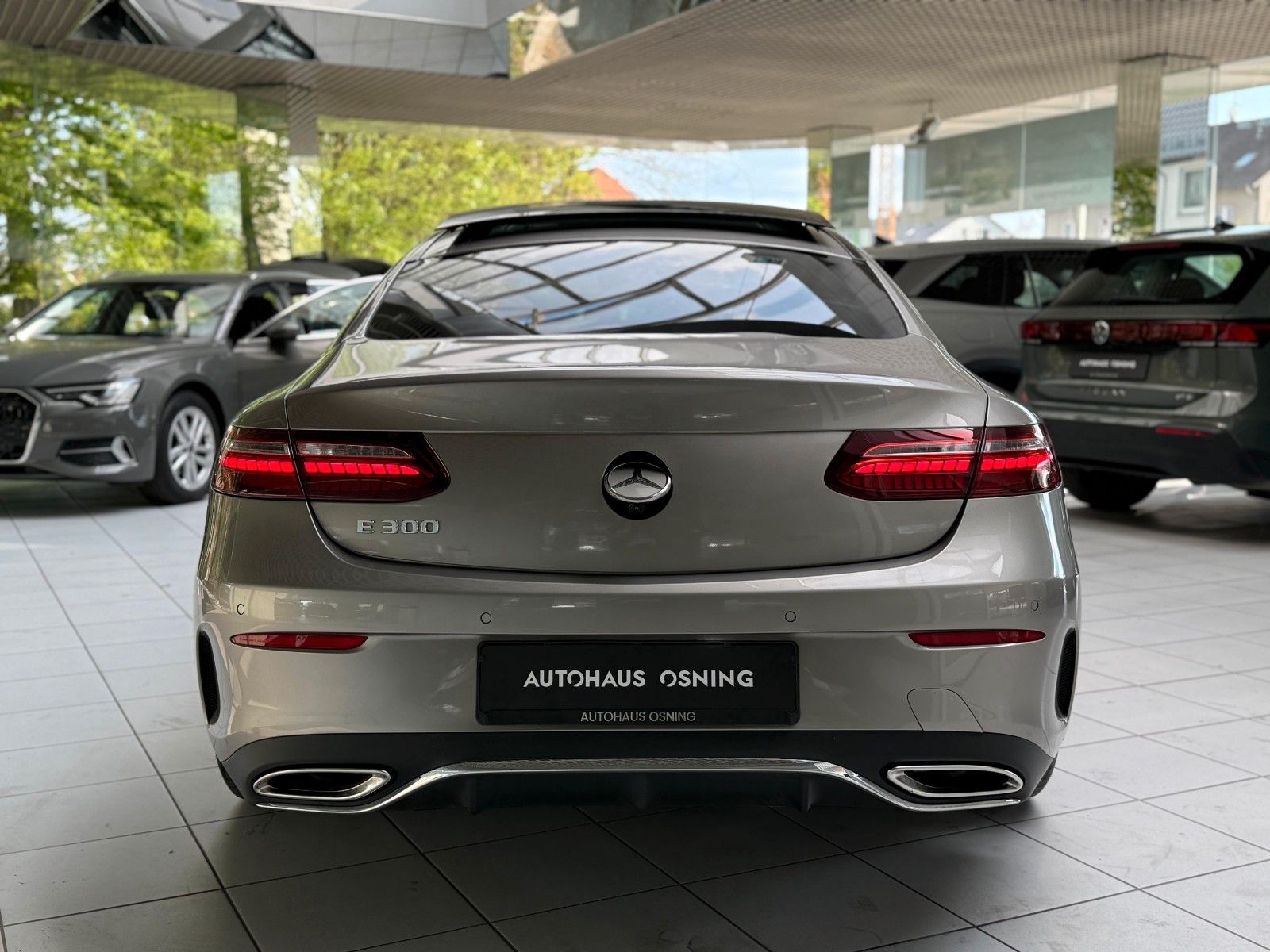 Mercedes-Benz E 300 Coupe AMG - Samsaru's Car Outlet