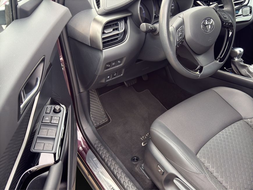 Toyota C-HR 2.0 Hybrid Team Deutschland