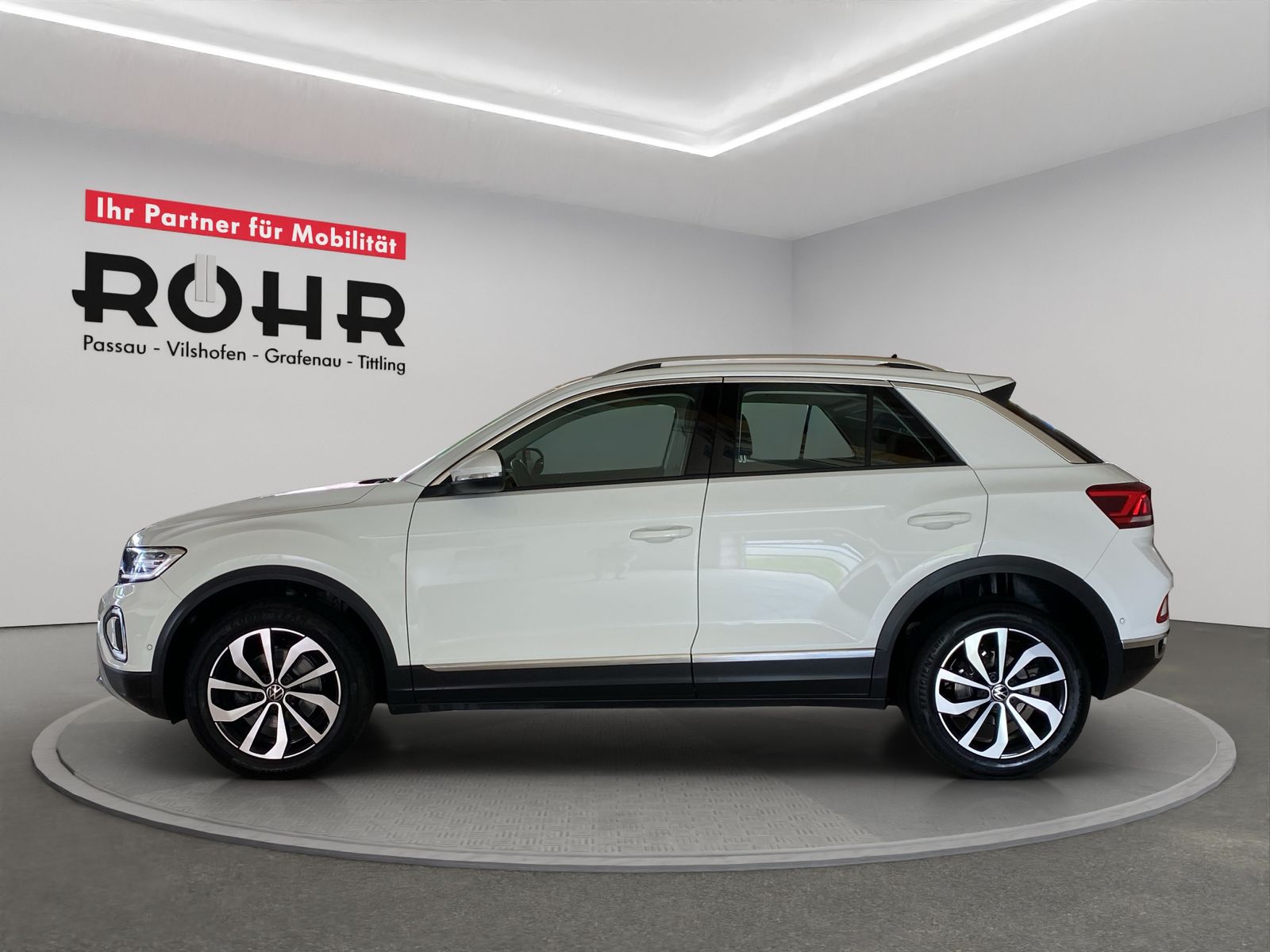 Volkswagen T-ROC 1.5 TSI - Samsaru's Car Outlet
