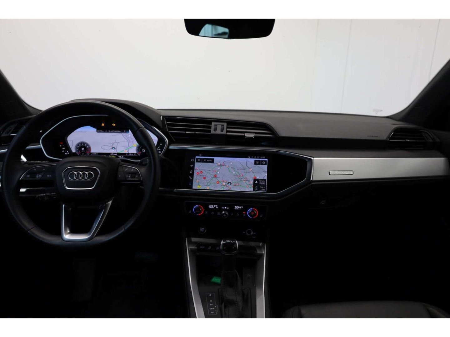 Audi Q3 40 TFSI qu. advanced - Samsaru's Car Outlet