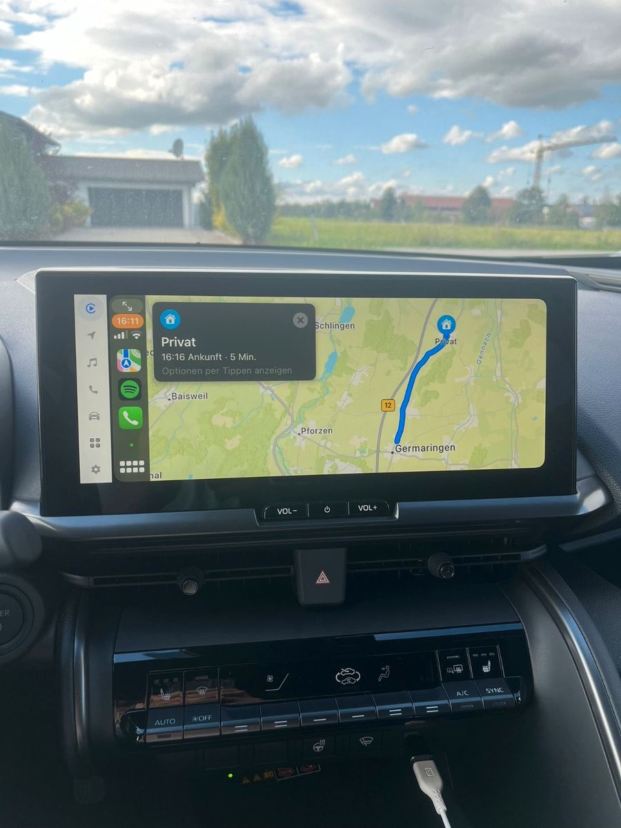 Toyota C-HR Plug-In Hybrid Teamplayer + Technik Paket
