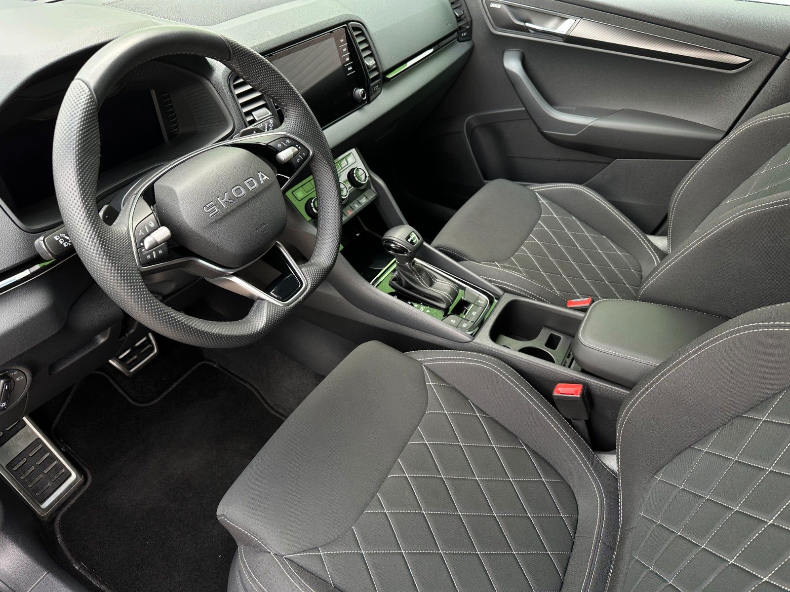Skoda 150PS 4x4 DSG Sportline Side Assist eHK LM19"AHK