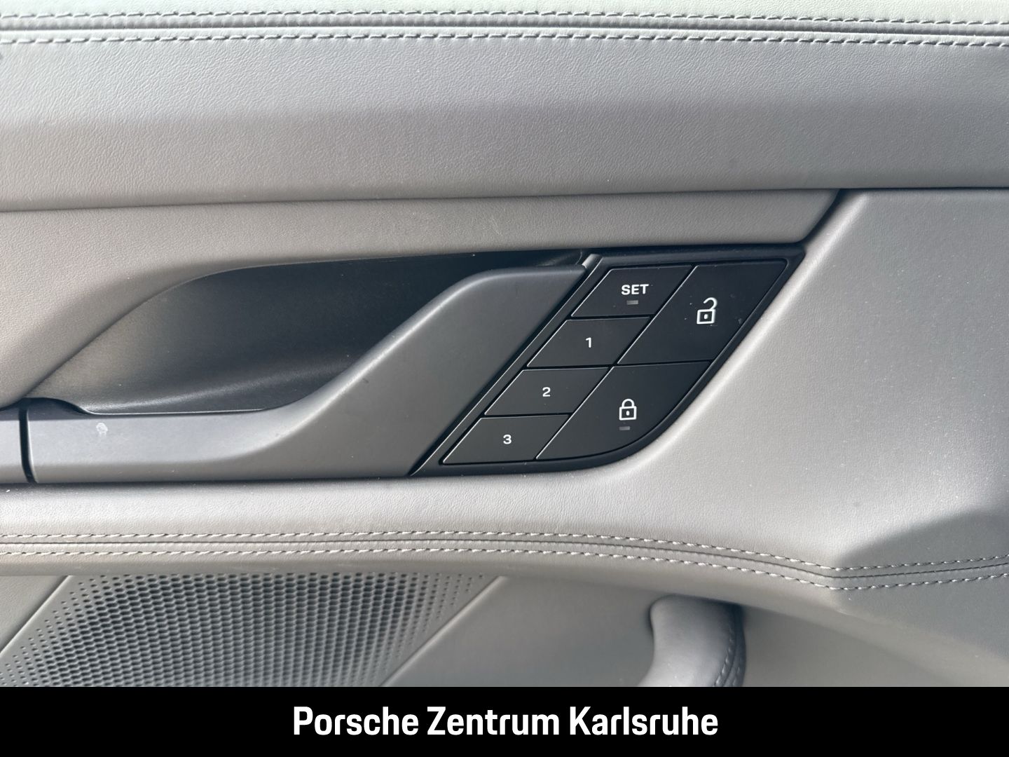Porsche Taycan 4S Sport Turismo InnoDrive Surround-View