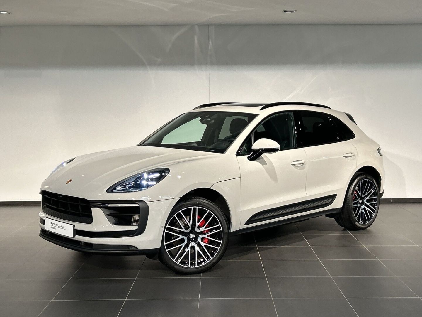 Porsche Macan S Kreide BOSE Sportabgasanlage Panorama