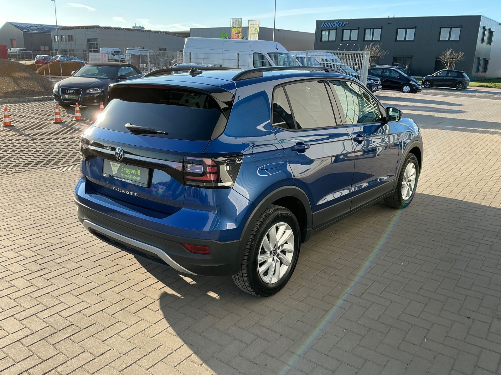 Volkswagen T-Cross Life - Samsaru's Car Outlet
