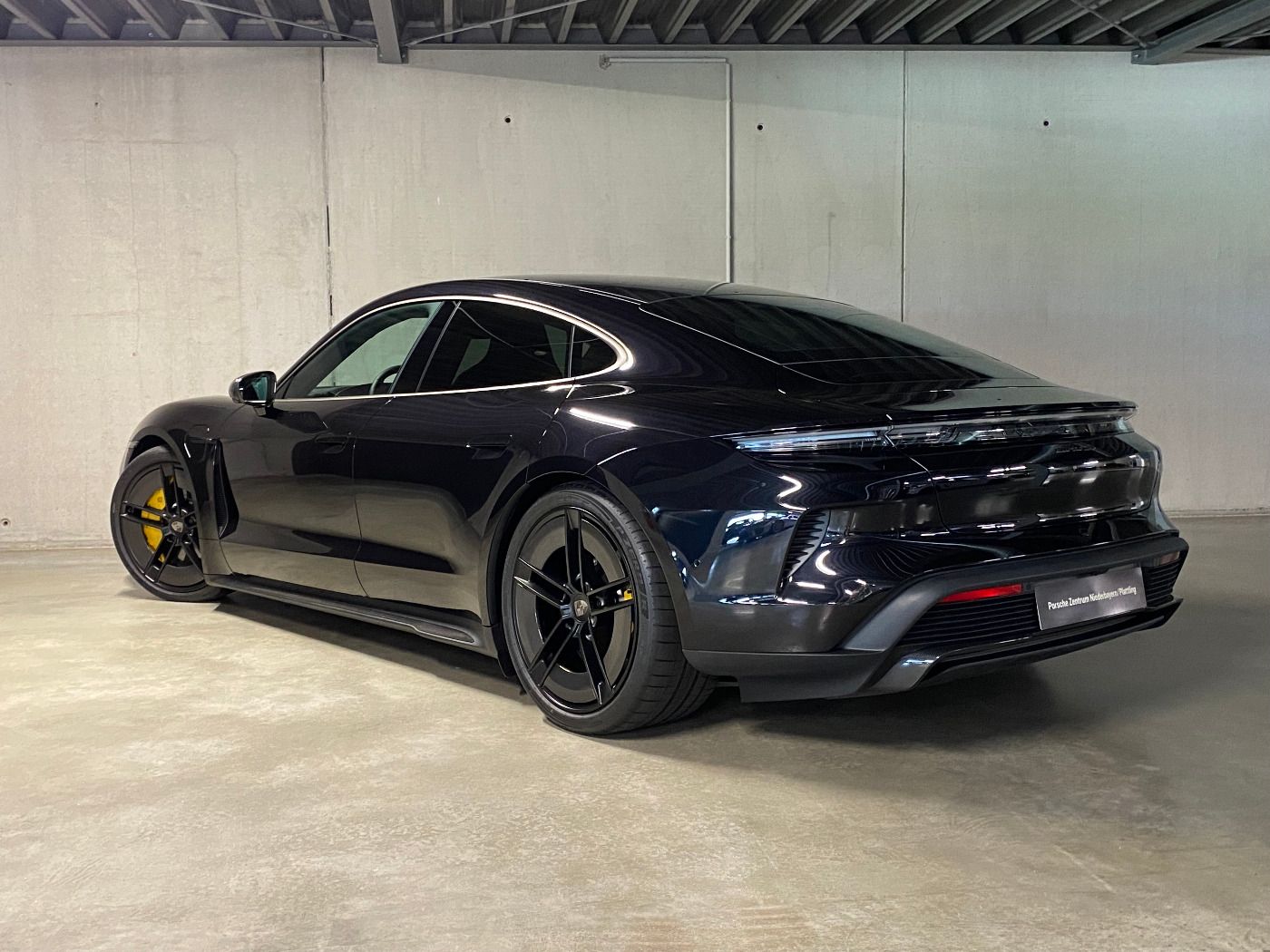 Porsche Taycan Turbo S | Dynamikpaket | Burmester |