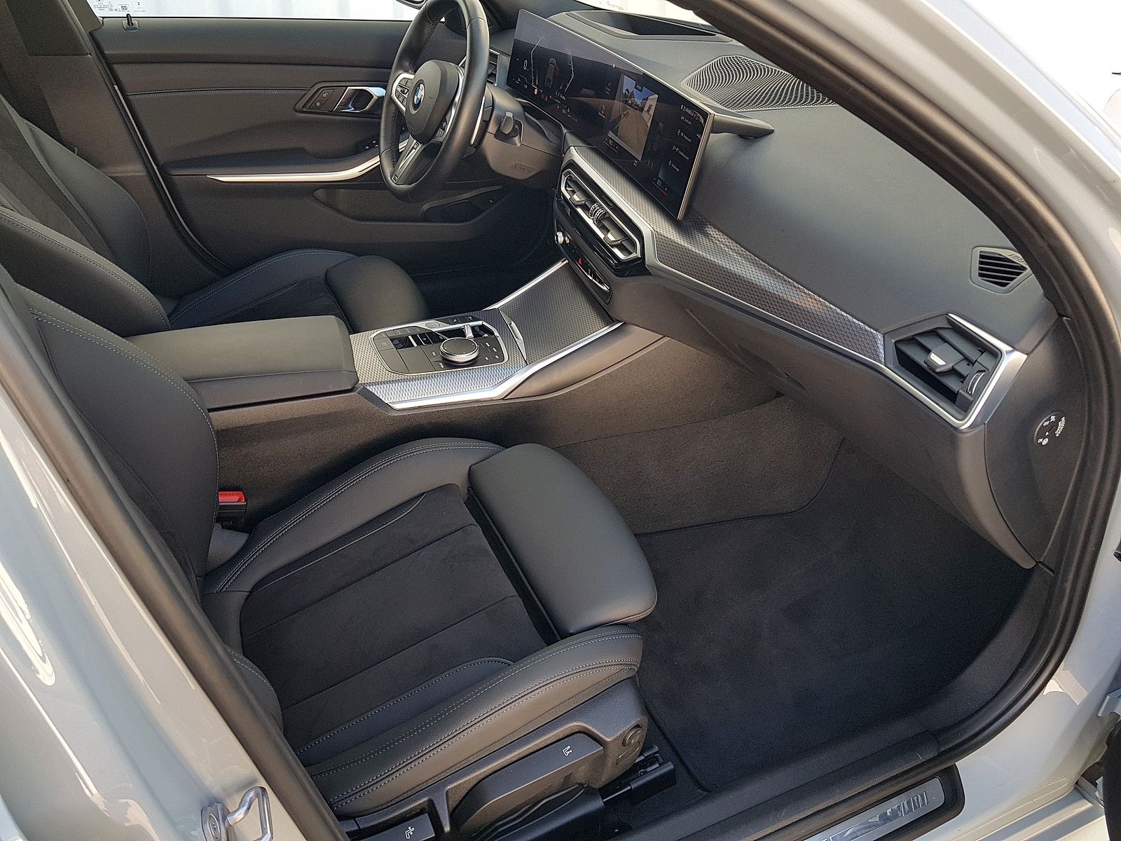BMW 320d xDrive M-Sport - Samsaru's Car Outlet