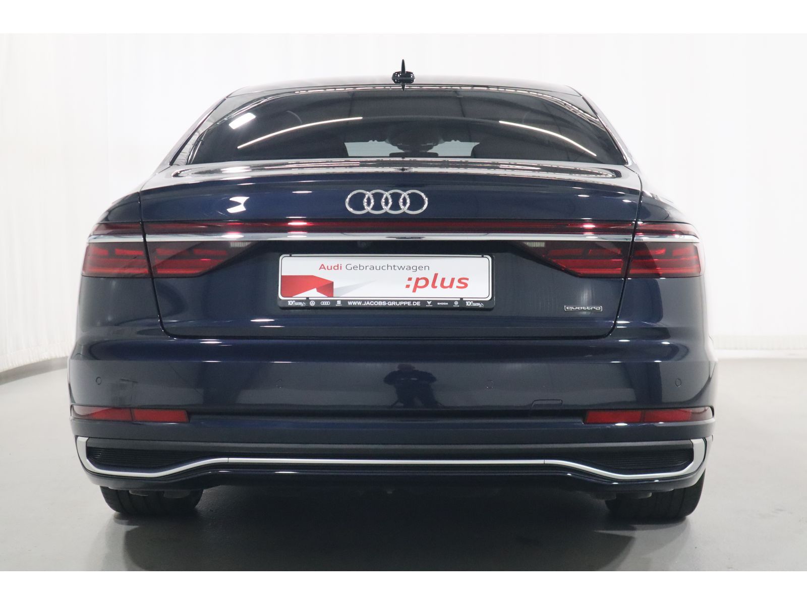 Audi A8 Lang 60 TFSI e quattro - Samsaru's Car Outlet
