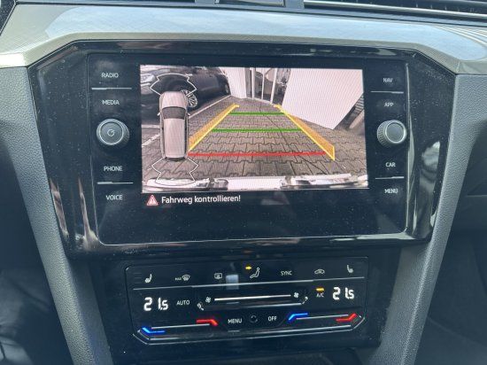 Volkswagen Passat Variant 2.0 TDI DSG Comfort - Samsaru's Car Outlet