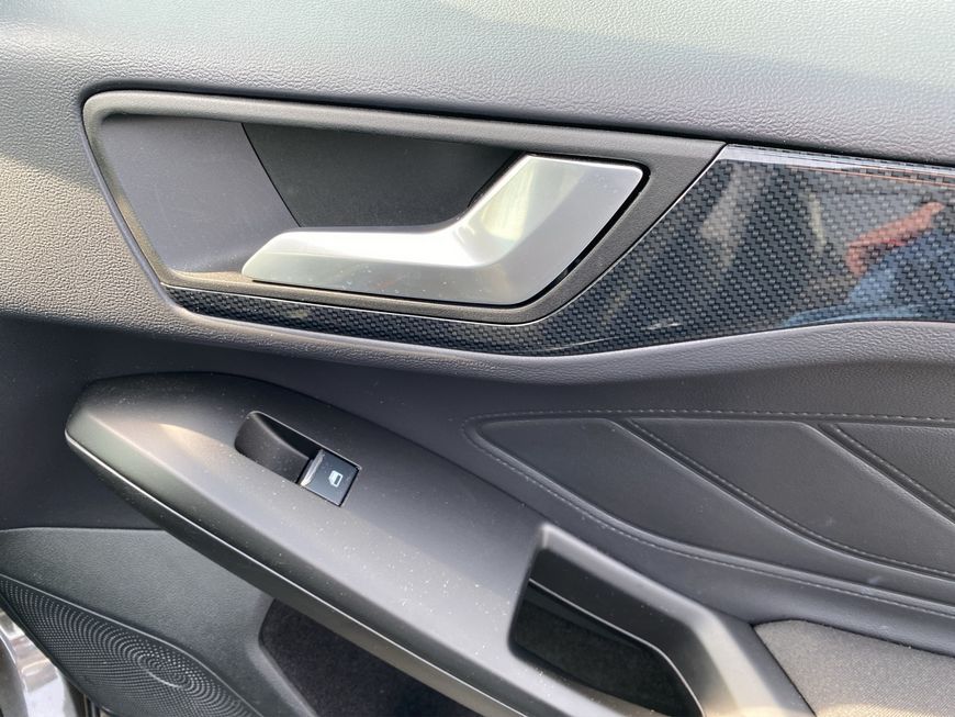 Ford Focus Turnier 1.5 EcoBlue Aut. ST-LINE X AHK+LED