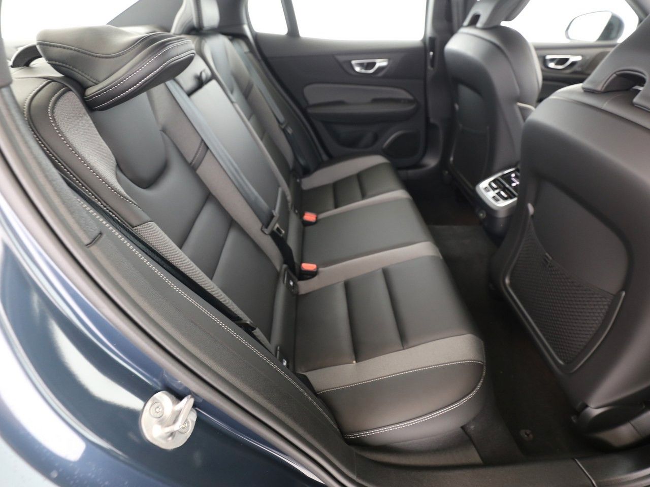 Volvo S60 B5 Ultimate Dark AWD*SONDERZINS