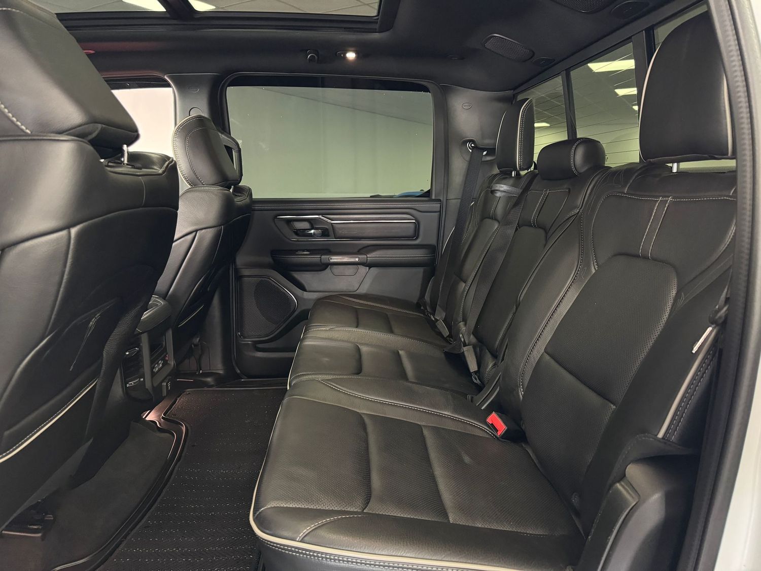 Dodge RAM 5,7l V8 *LIMITED / AHK / VOLL*