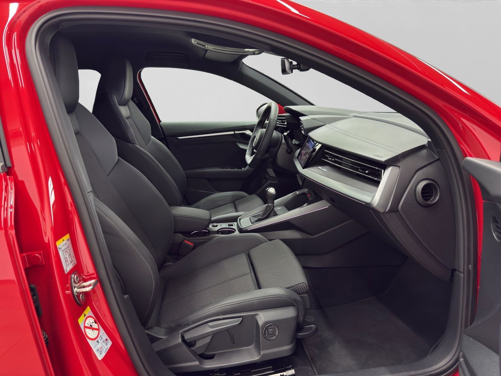 Audi A3 Sportback 30 TFSI 2x S LINE - Samsaru's Car Outlet