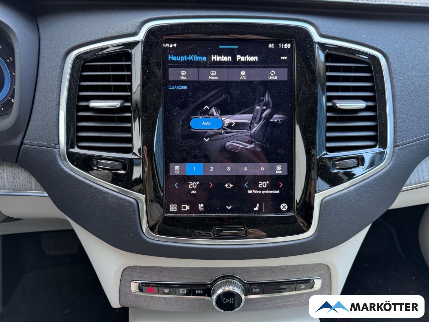 Volvo XC90 B5 AWD Ultimate Dark 7-Sitz. AHK/ACC/360°