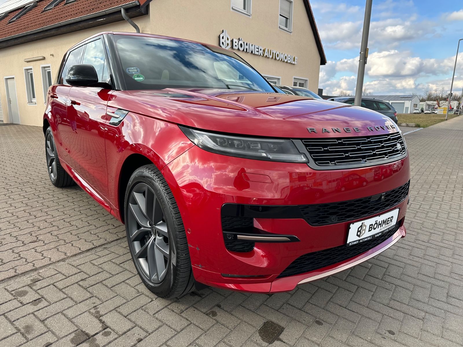 Range Rover Sport Dynamic SE Hybrid - Samsaru's Car Outlet