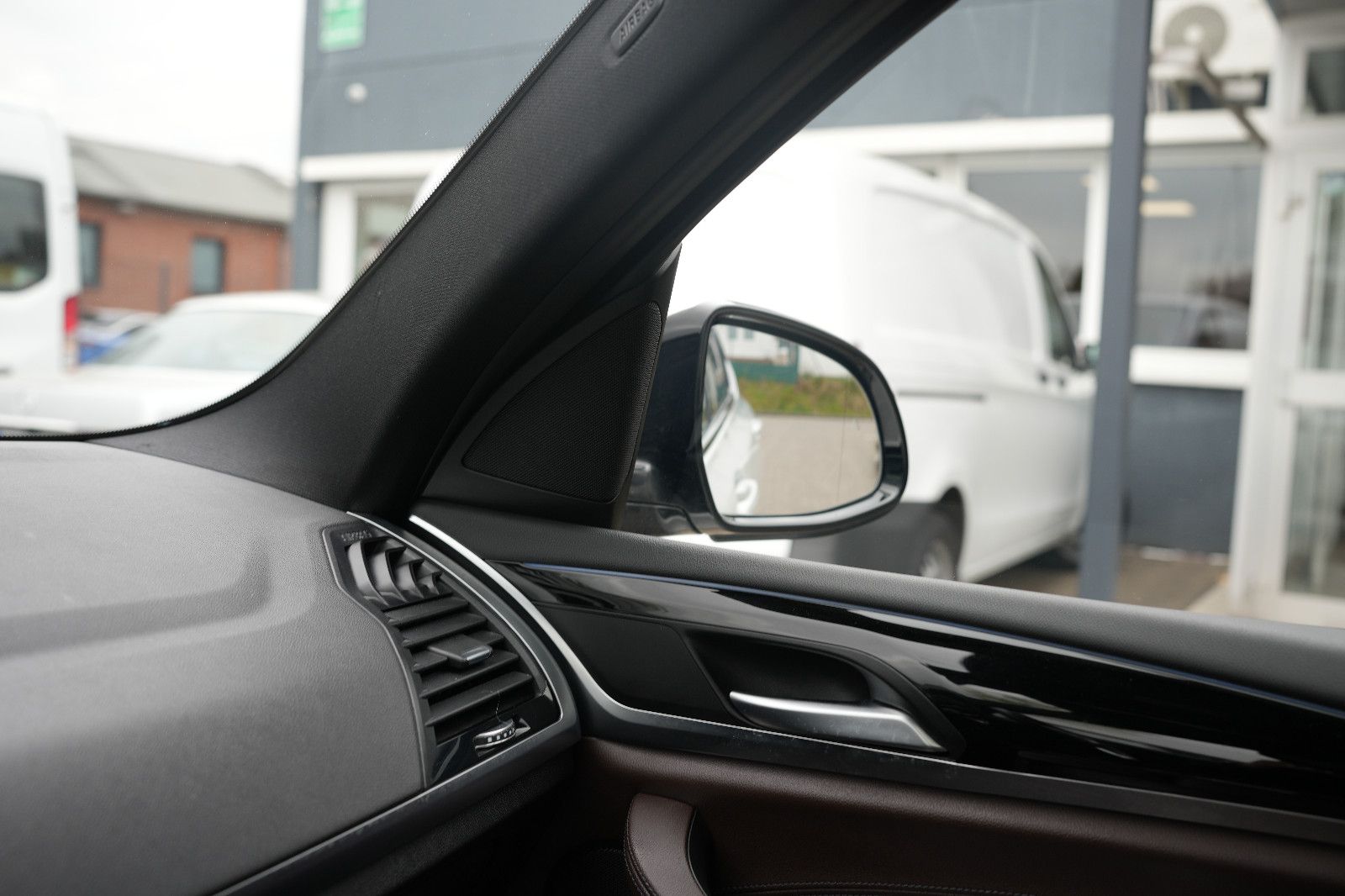 BMW X3 30e X Line xDrive*LED*AHK*PANO*NAV*HEADUP*