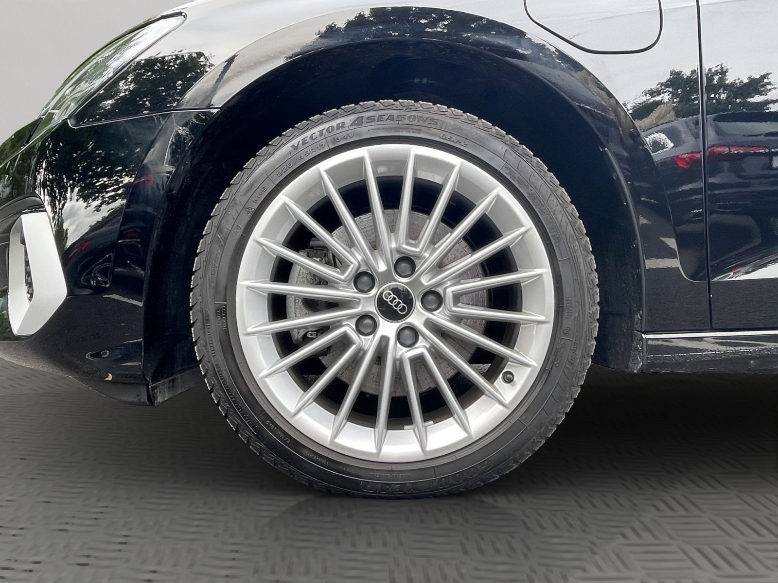 Audi A3 Sportback 40 TFSI e LED Navi PDC AHK