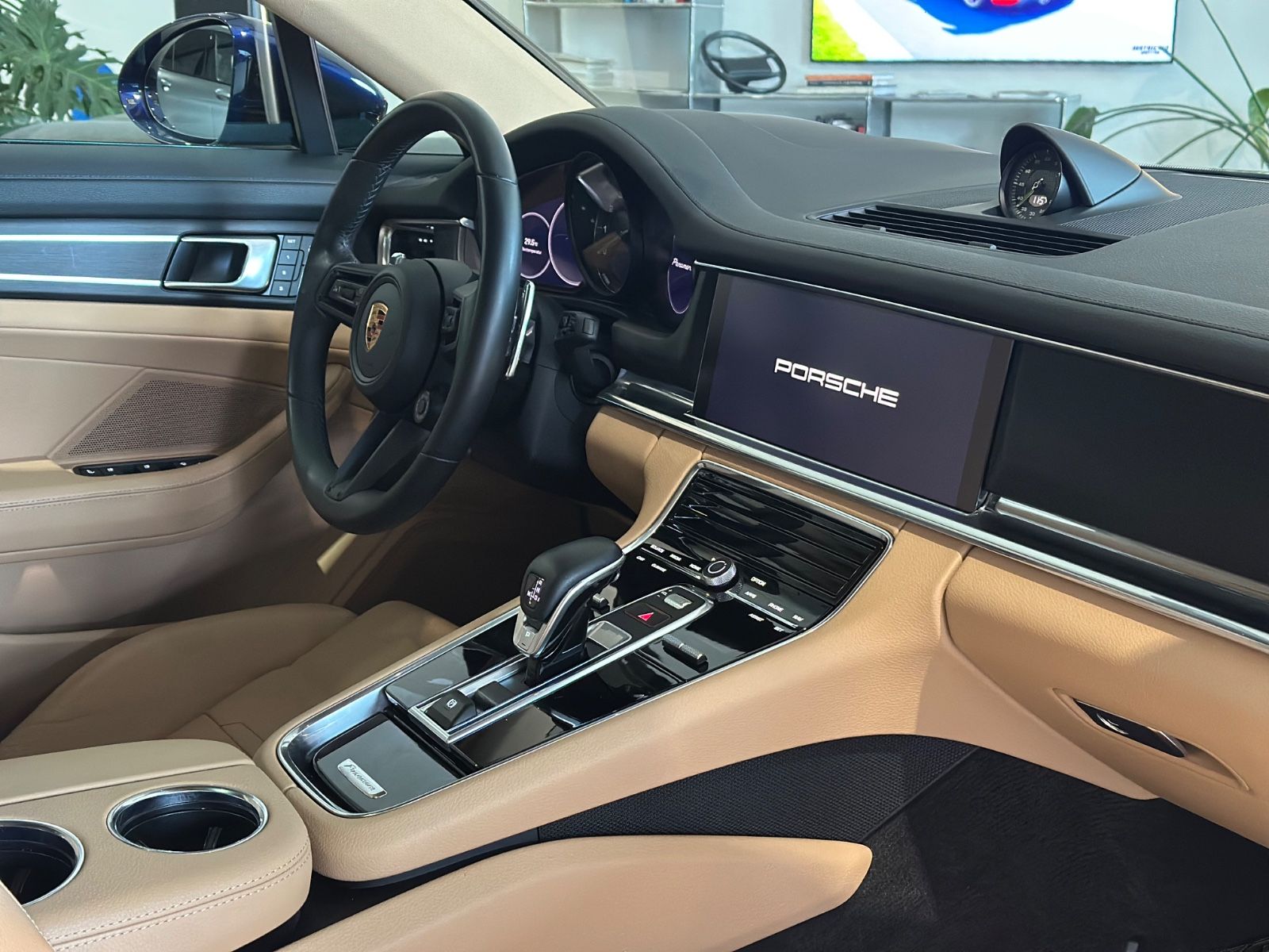 Porsche Panamera Sport Turismo 4 E-Hybrid Plat. Edition