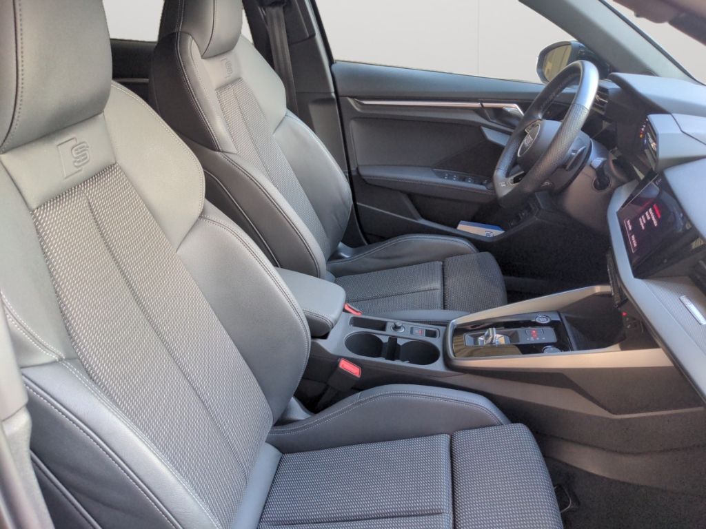 Audi A3 Sportback 40TFSIe S tronic S line LED Navi Re