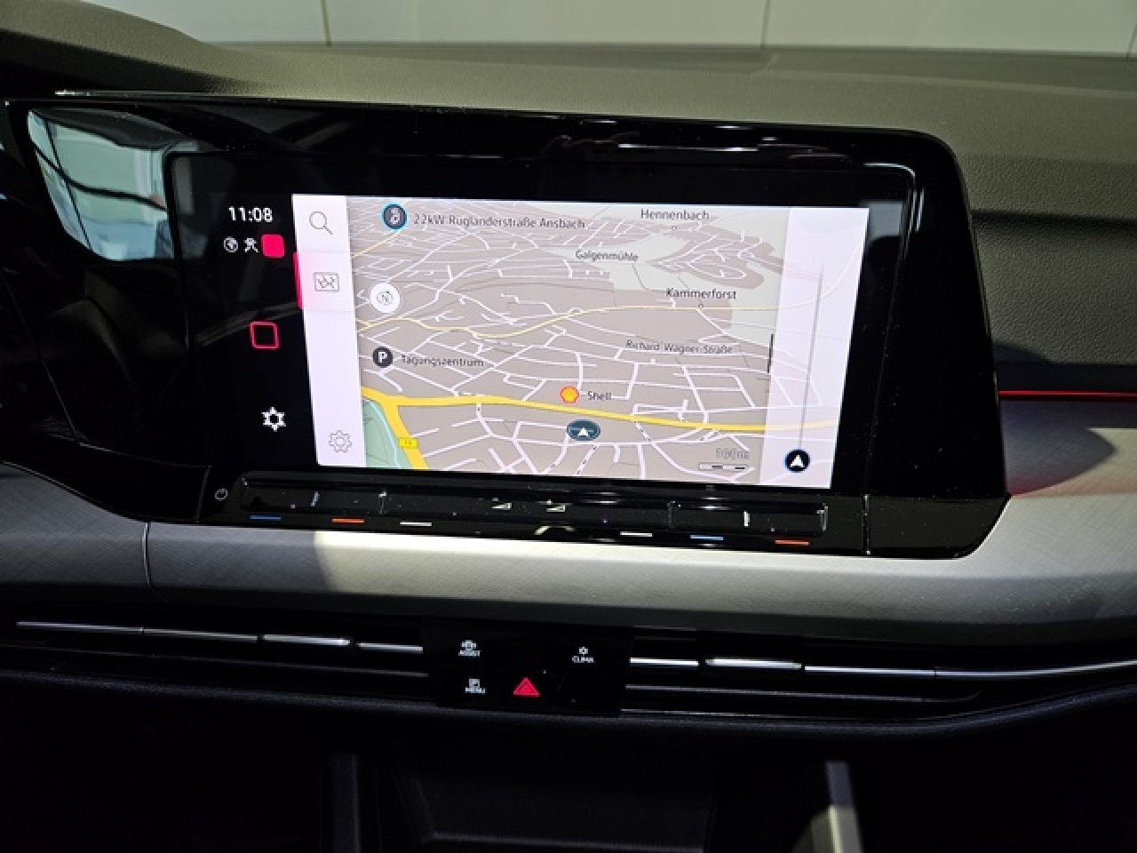 Volkswagen Golf 1.5 eTSI Life DSG - Samsaru's Car Outlet