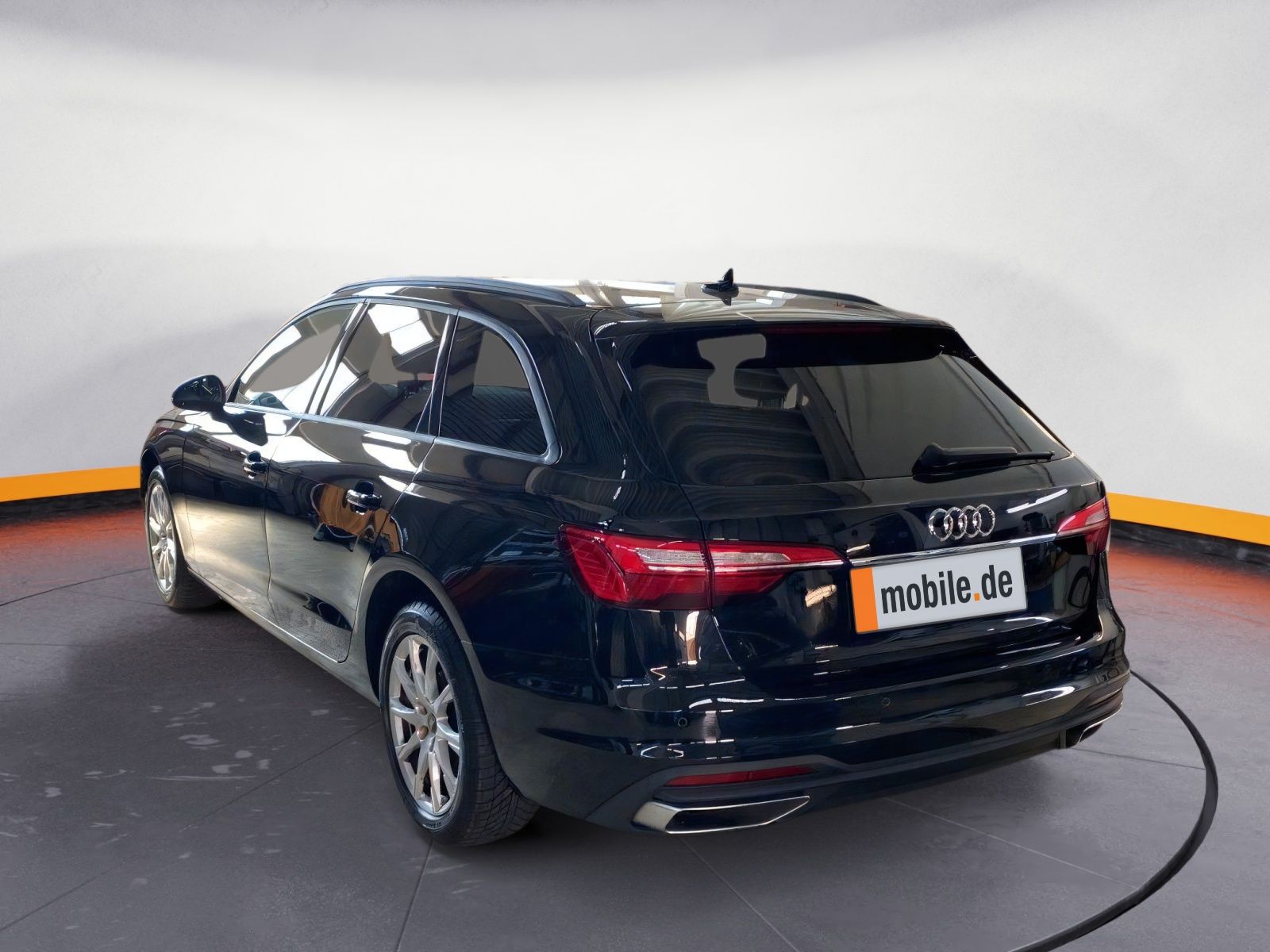 Audi A4 Avant 35 TFSI - Samsaru's Car Outlet
