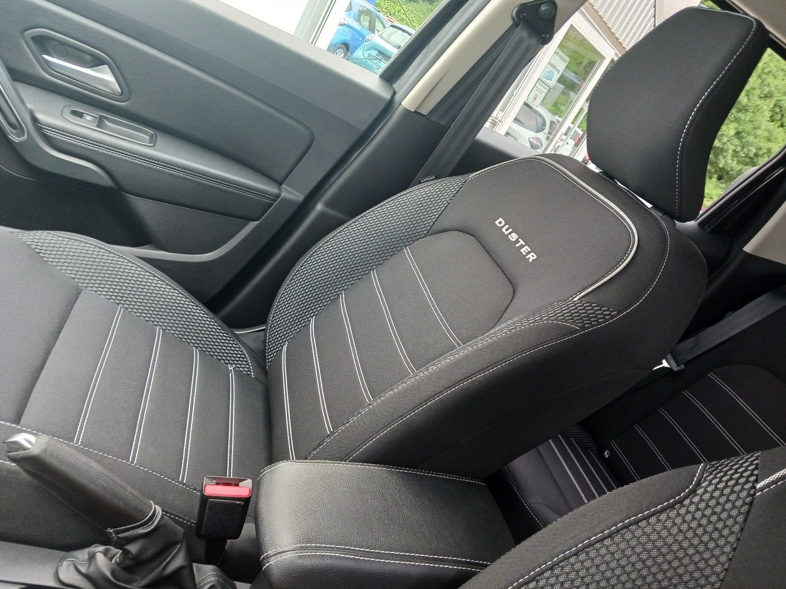 Dacia Duster Prestige Blue dCi 115 2WD - Samsaru's Car Outlet