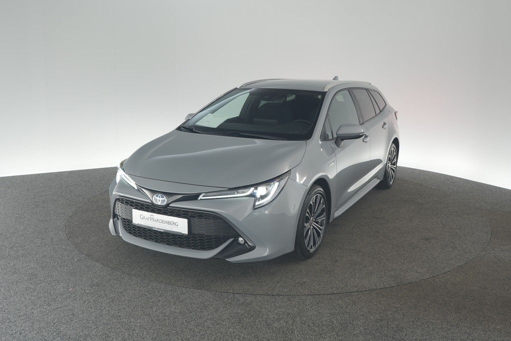 Toyota Corolla Touring 1.8 Hybrid - Samsaru's Car Outlet