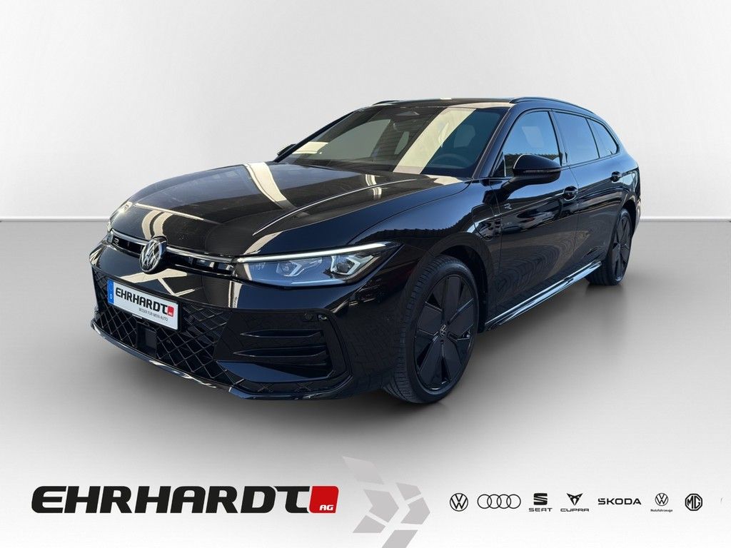 Volkswagen Passat 1.5 eHybrid DSG R-Line DCC BLACK STYLE*AH