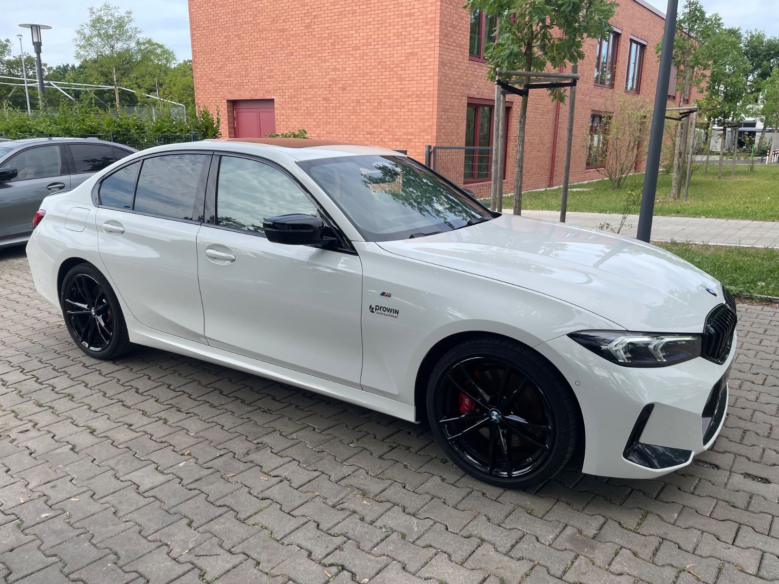 BMW 330 i xDri*MSport* Sit-Memory*Glass-Dach*Comfort