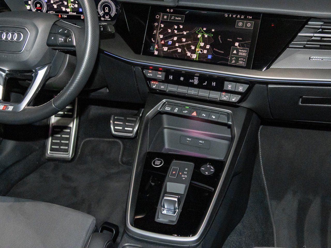 Audi A3 Sportback 45 TFSI e S line AHK Keyless Kamera