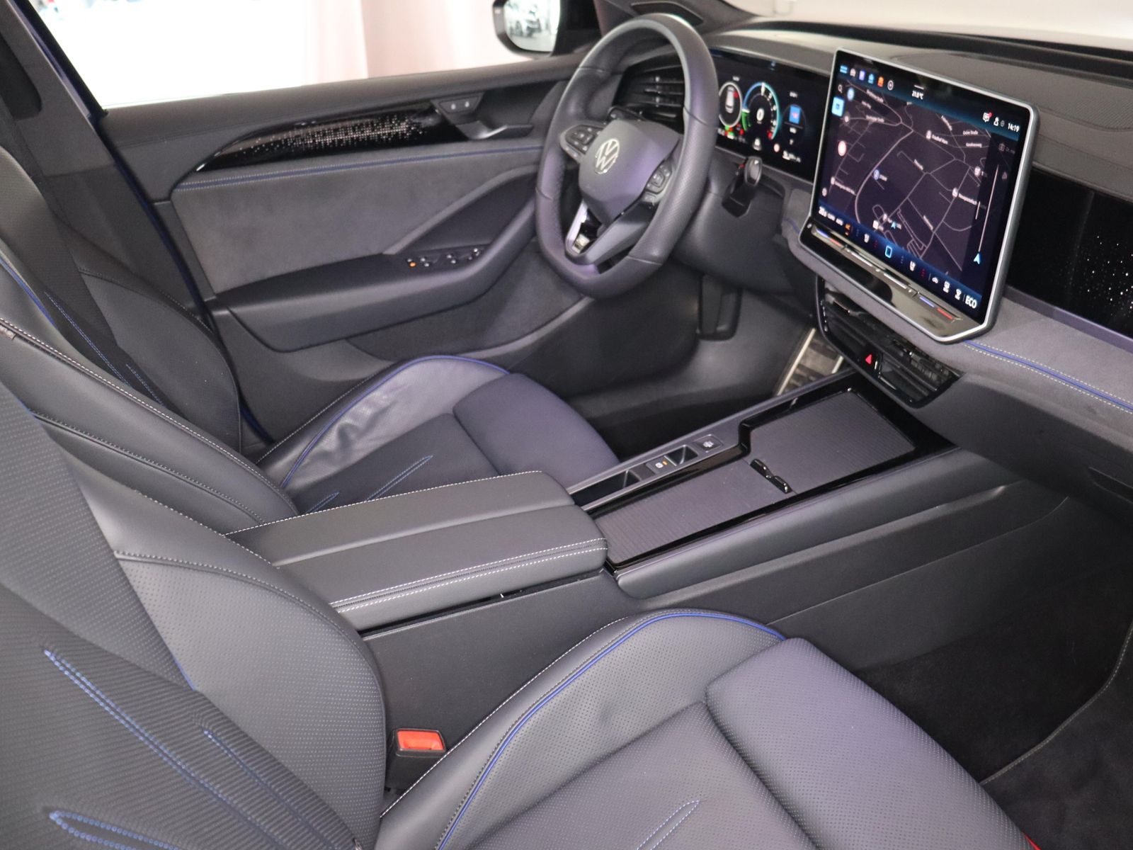 Volkswagen Passat Variant R-Line 1.5TSI e-Hybrid 398,-ohne
