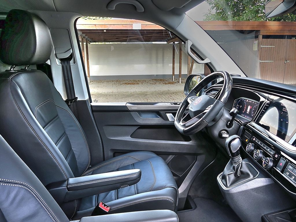 Volkswagen T6.1 Highline DSG 4MOTION - Samsaru's Car Outlet