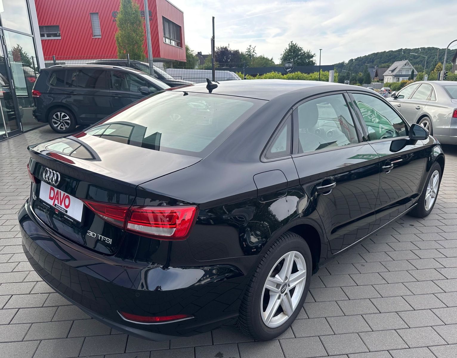 Audi A3 Limousine 30 TFSI - Samsaru's Car Outlet