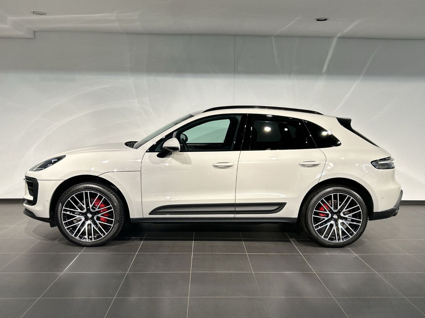 Porsche Macan S Kreide BOSE Sportabgasanlage Panorama
