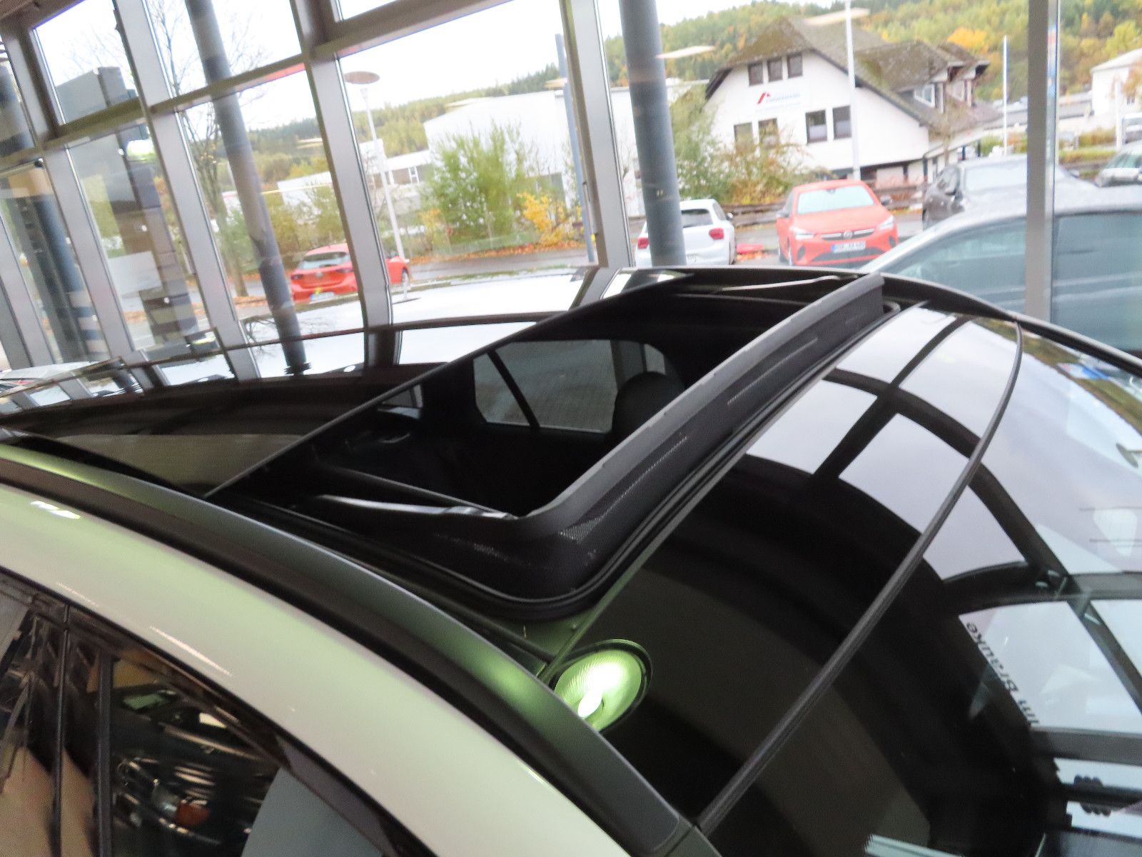 Mercedes-Benz GLC 220 d 4Matic Edition AMG Line  PANO LED AHK