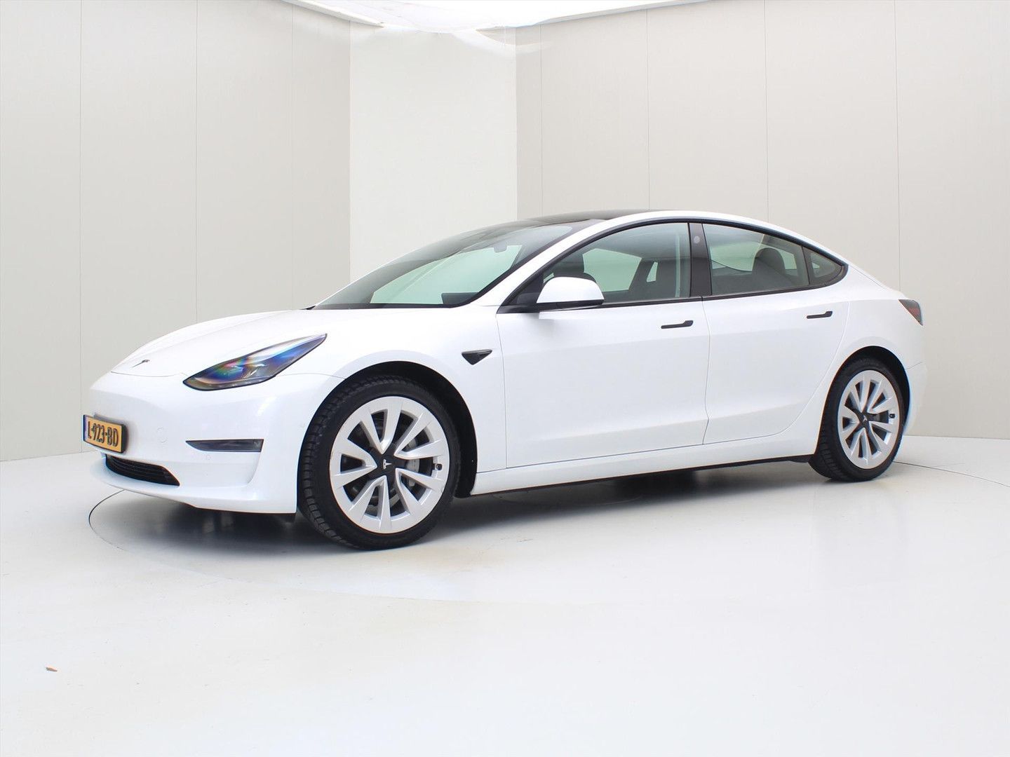 Tesla Model 3 Long-Range AWD 351pk 75 kWh 92% SoH FACE