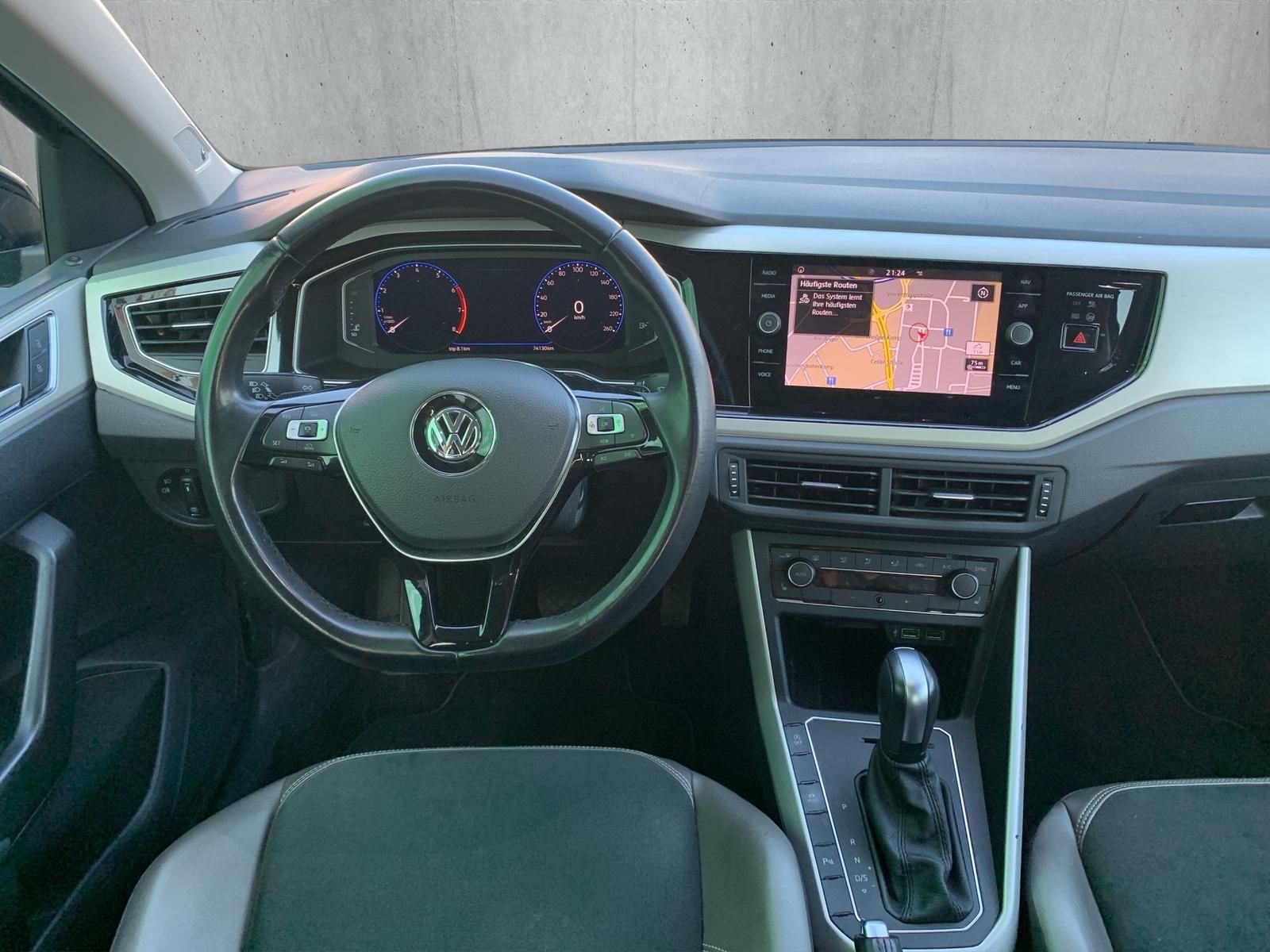Volkswagen Polo VI HIGHLINE - Samsaru's Car Outlet