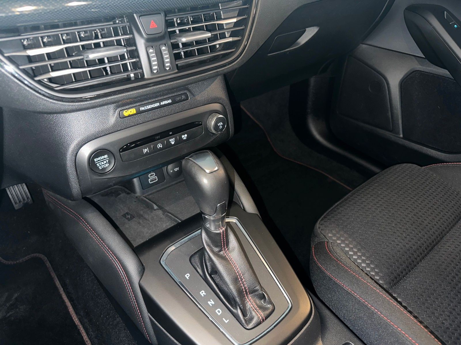 Ford Focus Turnier ST-Line X Automatik 155PS Winter
