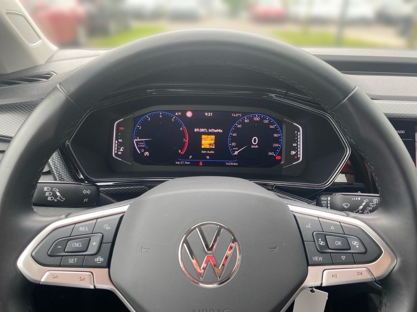 Volkswagen T-Cross 1.0 TSI Life - Samsaru's Car Outlet