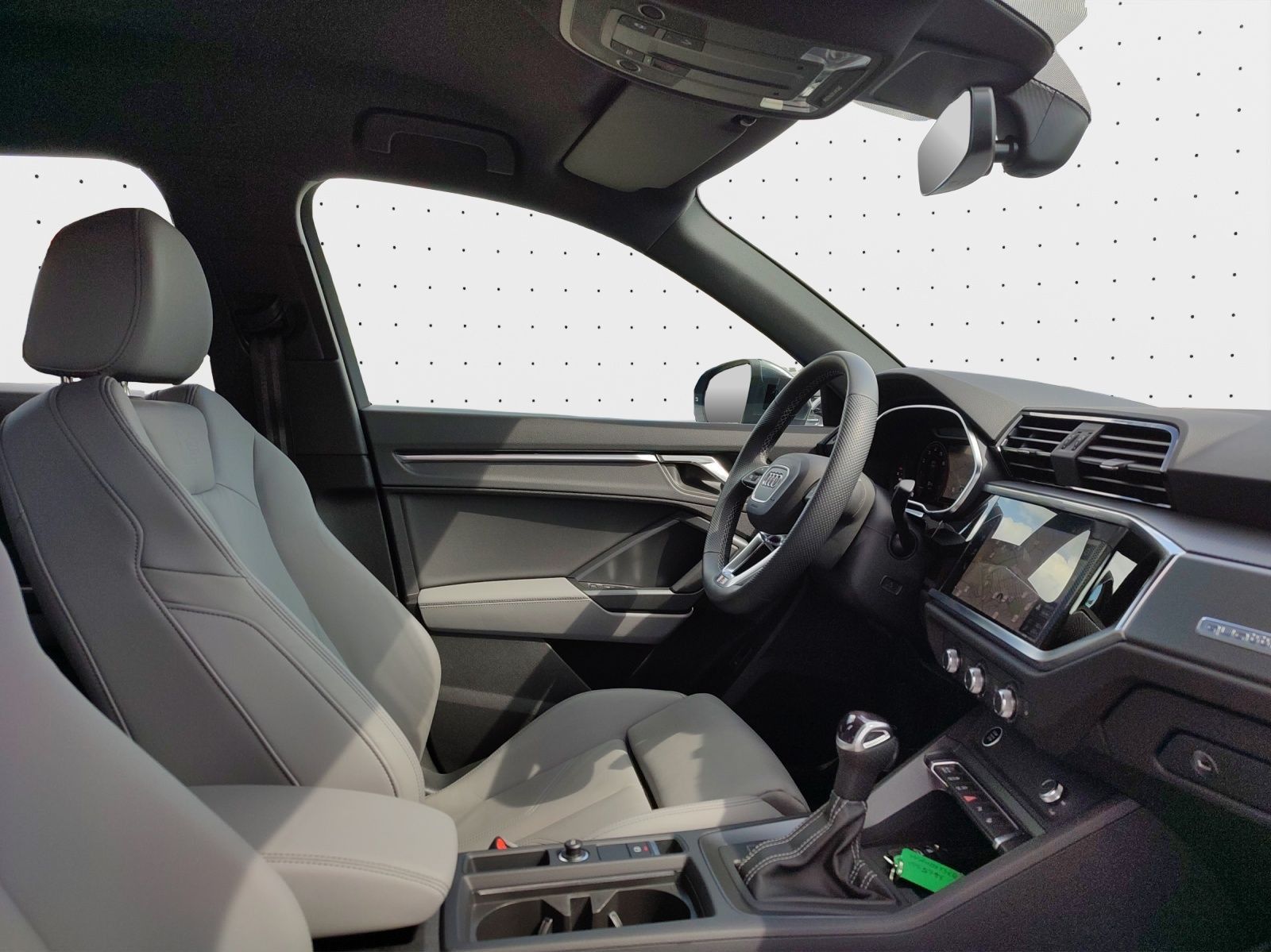 Audi Q3 45 2.0 TFSI quattro S-line - Samsaru's Car Outlet