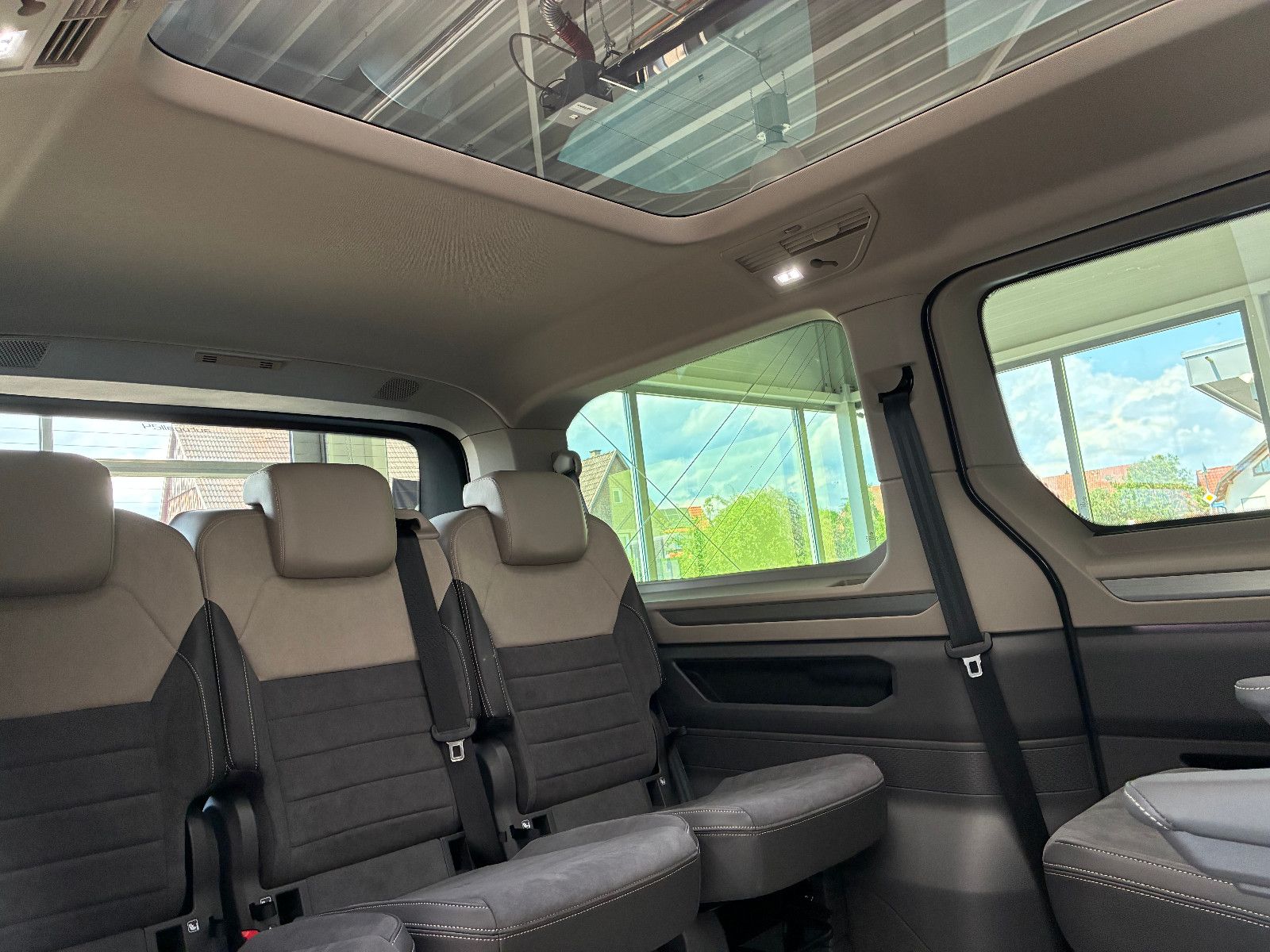 Volkswagen T7 Multivan Hybrid 4Mo Edition LÜ ABT 273PS+20"
