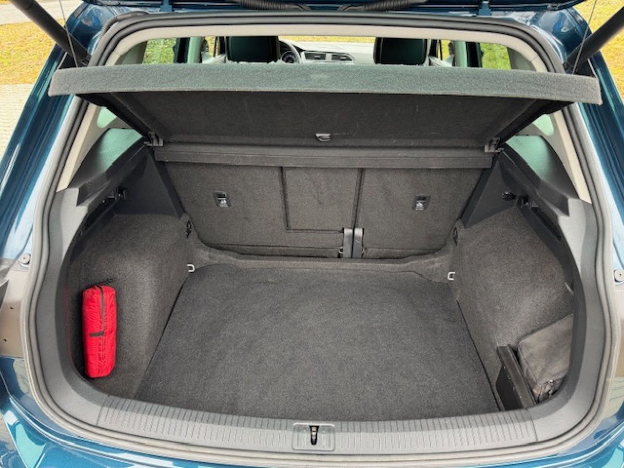 Volkswagen Tiguan Life 1.5 TSI - Samsaru's Car Outlet