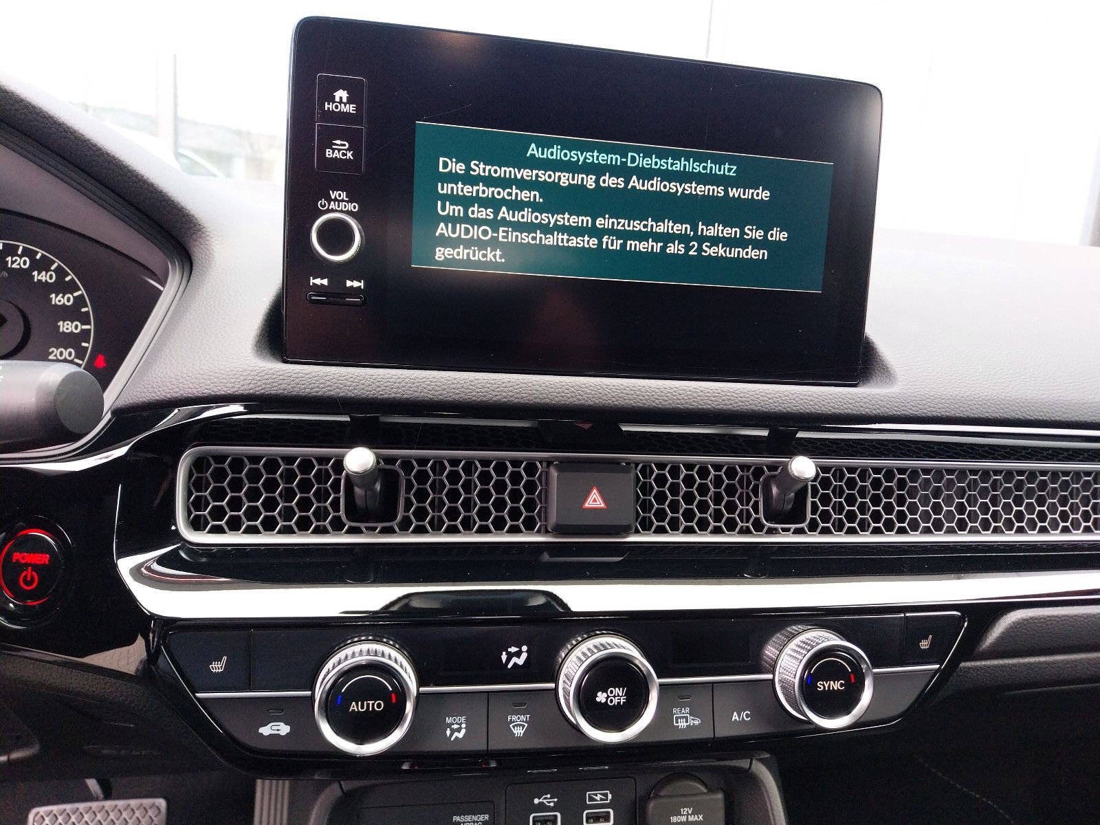 Honda Civic e:HEV Elegance/Allwetterreifen